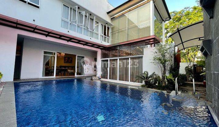 Tebet Barat, Luxurious Modern House, Private Swimming Pool 2