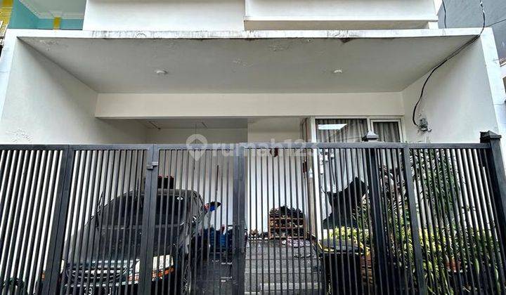 Tebet Timur, Rumah Siap Huni 3 Lantai Dengan Rooftop 1