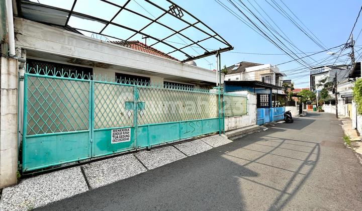 Best Price Tebet Barat, Akses 2 Mobil, Dekat Eco Park Tebet