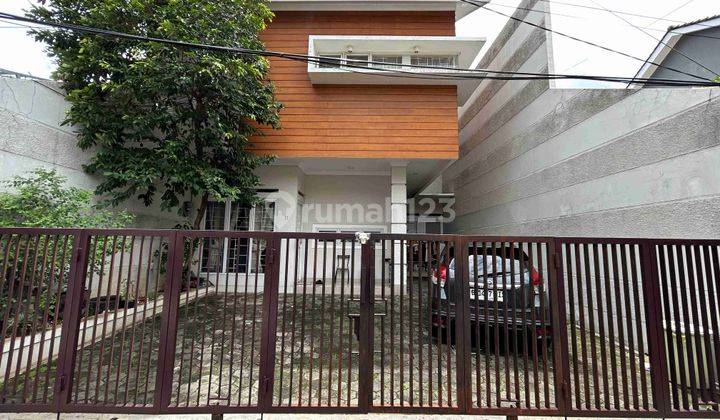 Rumah Siap Huni 2 Lt di Tebet Timur  1