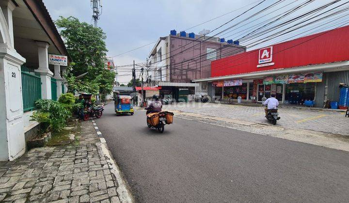 Rumah Hitung Tanah di Tebet, Akses Jalan 3 Mobil, Lokasi Strategis 1