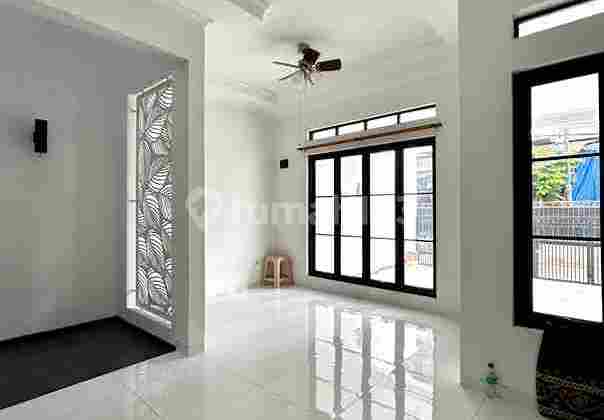 Rumah 2 lantai di Tebet Barat, Dekat Akses ke Jalan 2 Mobil 2