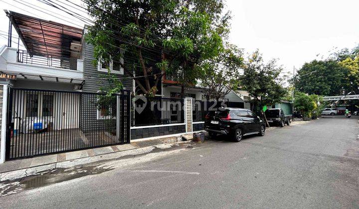 Rumah Siap Huni Di Tebet Timur, Akses Jalan 3 Mobil, Cocok Utk Hunian Maupun Kantor 1