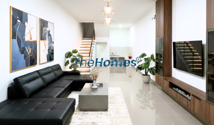 House in the Tebet Townhouse Cluster Complex, 2-Car Road Access, 4 Units Left 2