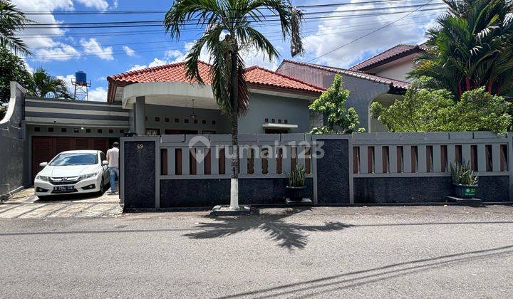 Dijual Rumah Bagus Siap Huni Akes Jalan Lebar Kebayoran Lama 2