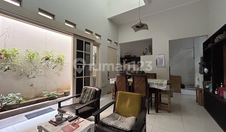 Rumah Siap Huni di Tebet Barat, Dekat Sekolah Favorit & Mall Kokas 2