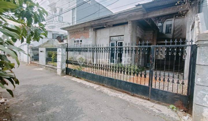 Rumah Hitung Tanah di Tebet Timur Akses Dekat Jalan 2 Mobil 1