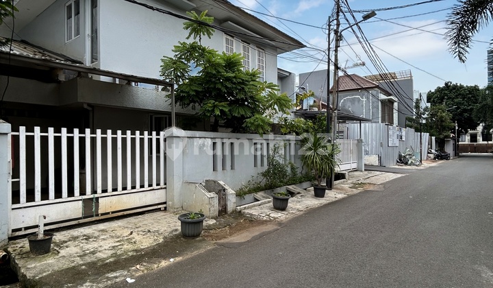 Rumah 2 Lantai Siap Huni Di Tebet Timur, Akses Jalan 3 Mobil