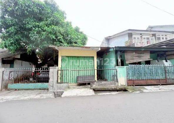 Rumah Lama di Menteng Dalam Akses Jalan 2 Mobil 1