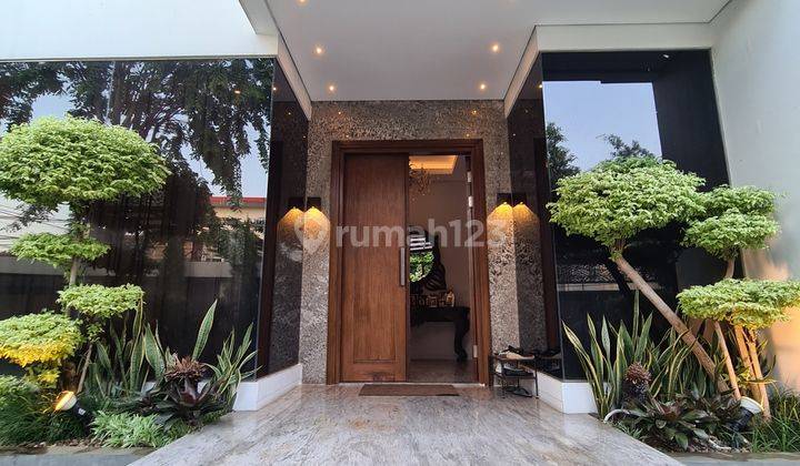 The Most Luxurious House At Tebet Barat, Built In 2019. 6