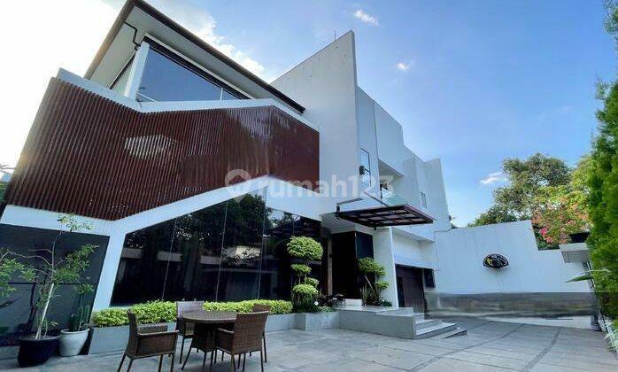 The Most Luxurious House At Tebet Barat, Built In 2019. 2