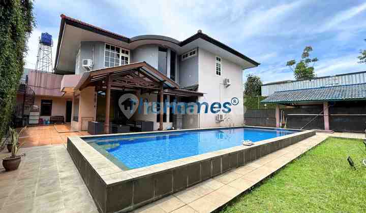 Exclusive! Rumah Dalam Cluster Di Cipete, Akses Cepat ke MRT,  Kemang & Citos