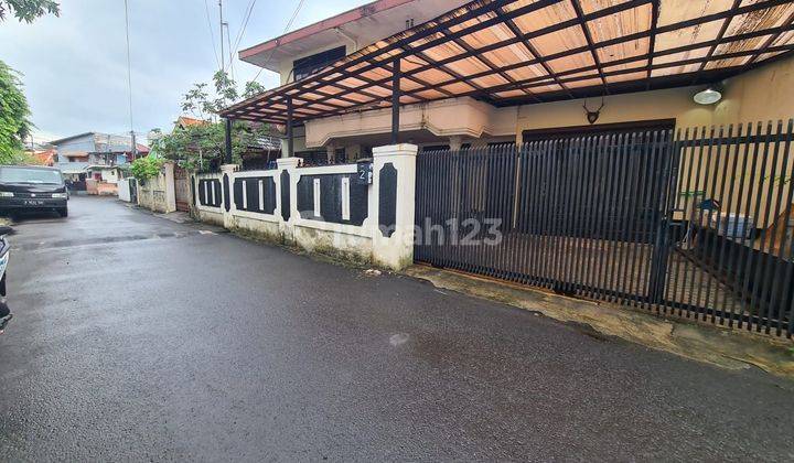 Rumah Siap Huni di Cawang Akses Jalann 2 Mobil 1