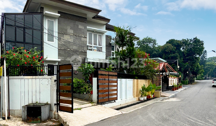 BEST DEAL!!! Rumah Siap Huni di Tebet Barat Akses Jalan Lebar