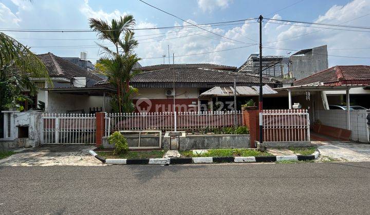 Rumah Lama di Dalam Komplek Kalibata Akses Jalan 2 Mobil 1