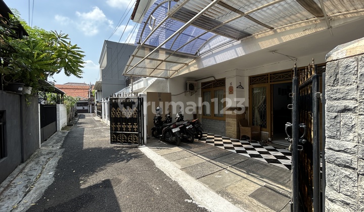 Rumah Siap Huni di Tebet Timur,  Dekat Dengan Taman Ecopark Tebet 2
