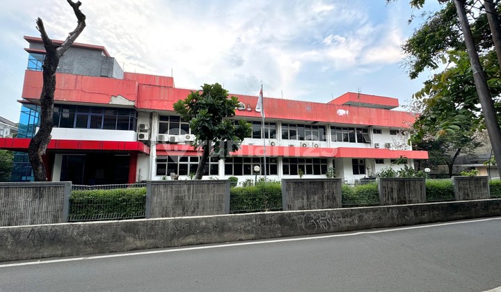 Gedung kantor di kalibata 3 lantai, di kalibata timur