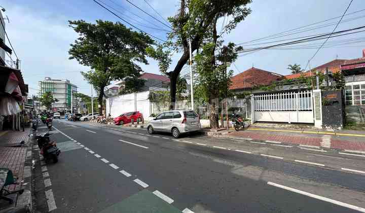 Rumah Siap Huni di Tebet Barat, Akses Jalan Raya Utama 2