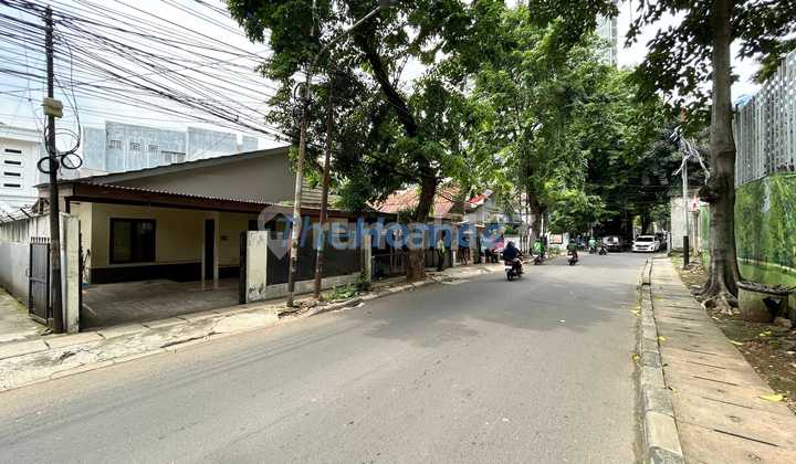 Area Komersial, Rumah Akses Jalan Lebar bisa untuk Gudang, 300 Mtr ke Mall Kokas Tebet 1