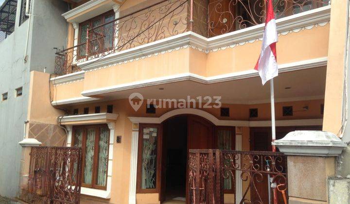 Rumah Minimalist 2 Lantai di Tebet Timur  1