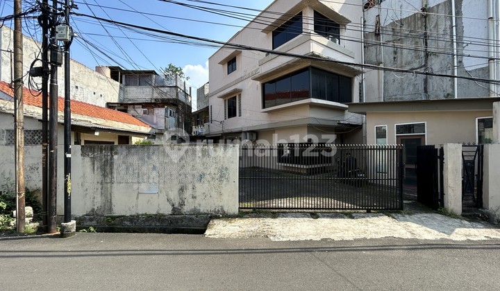 Ruko Building in Tebet Saharjo and Fully Occupied Kost Room, 2-Car Road Access 1