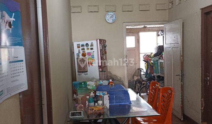 Rumah Layak Huni di Tebet Barat, Depan Taman Dan Dpn Rumah Jln 2 Mobil 1