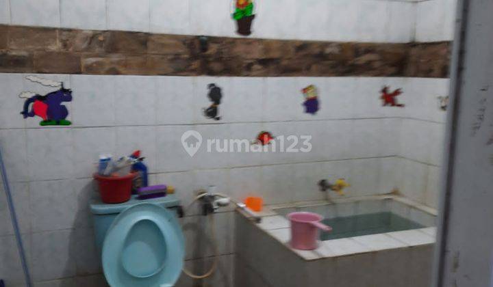 Rumah Siap Huni 2 Lantai di Tebet Timur, Dekat Ke Jalan 2 Mobil 2