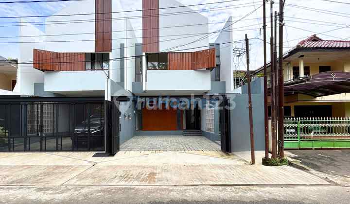 Rumah Brand New di Duren Sawit, Akses Jalan 2 Mobil Lebar