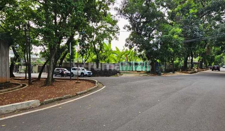 Kebayoran Baru, Kavling Siap Bangun di Lokasi Premium. Akses Jalan 3 Mobil