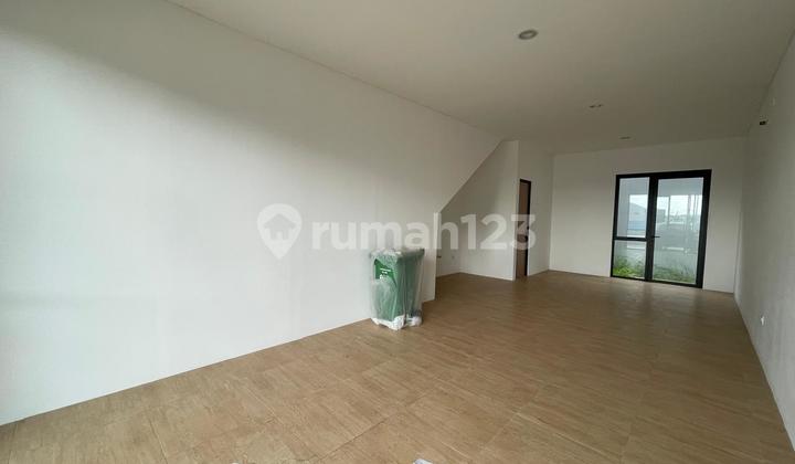 For Quick Rent: New Adjacent Shop House at Park Shave Avenue, Park Serpong Legok 2