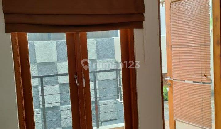 Rumah bagus dan terawat di Komplek preamium Cinere disewakan  3