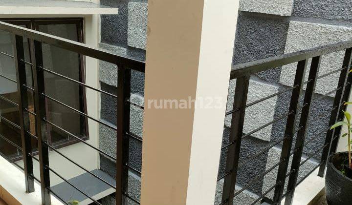 Rumah bagus dan terawat di Komplek preamium Cinere disewakan  4