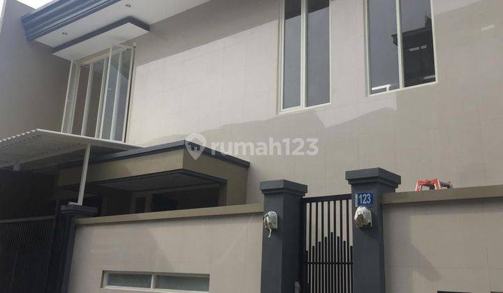 Rumah Mulyosari Baru Sudah Renovasi Siap Huni Luas Mewah 2