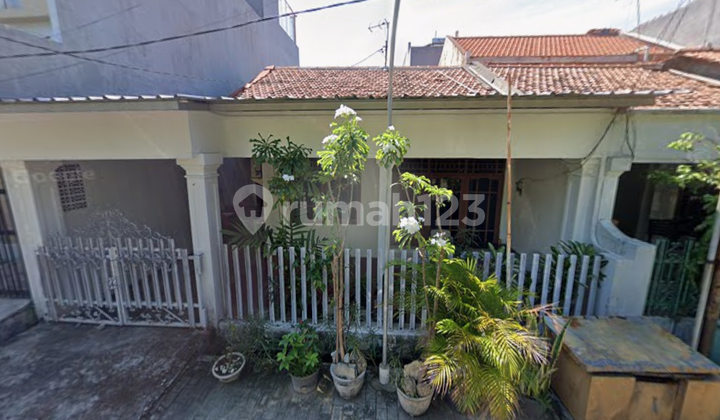 Dijual Rumah Hitung Tanah di Perum Mulyosari Utara Surabaya Timur Dijual Rumah Hitung Tanah di Perum Mulyosari Utara Surabaya Timur