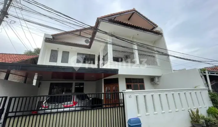 Rumah 2 Lantai Di Pejaten Timur