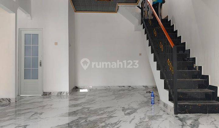 Rumah 2 Lantai di Pondok Jagung Timur 2