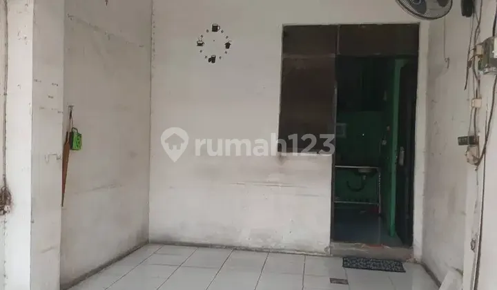 Shop House on Menceng Raya Street, Tegal Alur Shop House on Menceng Raya Street, Tegal Alur