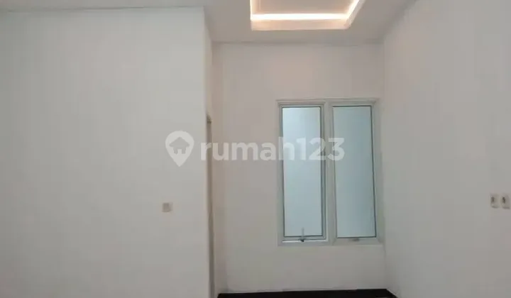 Two-Story House in Cluster Grande Karawaci 2