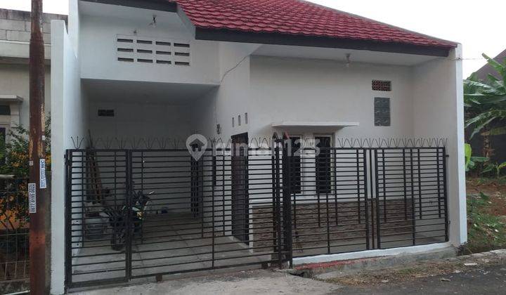 Rumah Di Komplek Ddn Cibinong 1