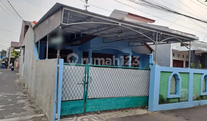 Rumah Di Jl. Sirsak Gg. Udel Jagakarsa