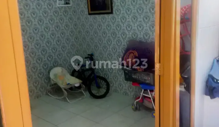 Minimalist House in Petukangan Utara, South Jakarta 2