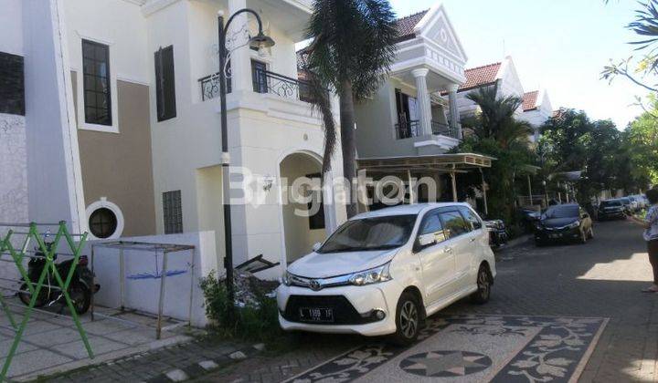 RUMAH 2 LANTAI FURNISHED DI  GALAXY ROYAL PALACE DHARMAHUSADA SURABAYA 2