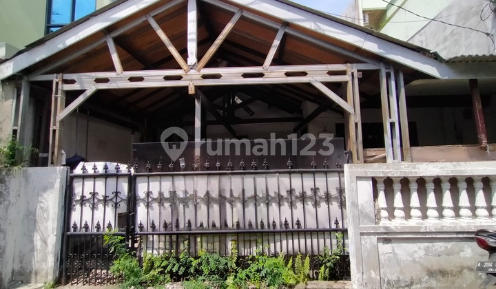 Dijual Jalan Cakalele Rumah Hitung Tanah Kelapa Gading SHM 2
