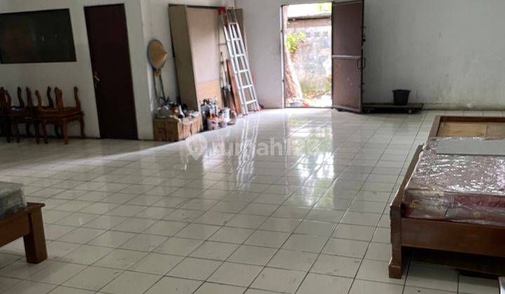 Dijual Ex Show Room Furniture Lokasi Komersil Area di Jalan raya bekasi timur, Bekasi Timur 3