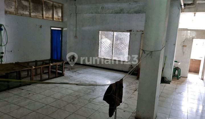 Strategic 2-Story Shophouse for Sale Opposite the Main Market 2