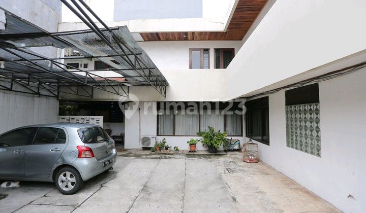 2-Story Neat House in Tomang 2