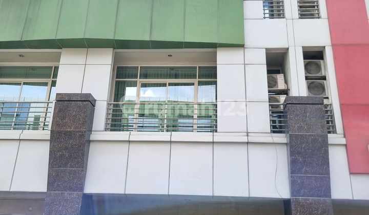 Neat and Ready-to-Use Shop House Kirana Avenue