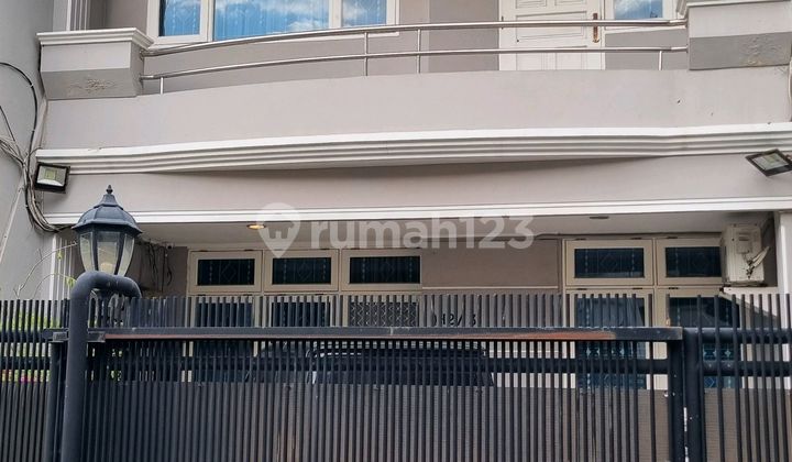 For Sale 2-Story Neat House Ready to Live In. Wide Road.