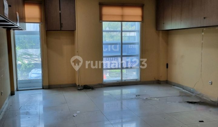 For Sale: Neat 4.5 Floors Shop House in Enggano, Tanjung Priok For Sale: Neat 4.5 Floors Shop House in Enggano, Tanjung Priok