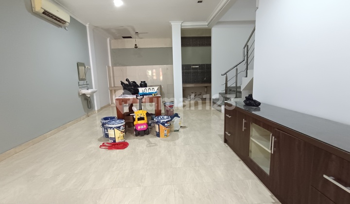 Rumah 3 Lantai Baru Renovasi Bebas Banjir Kelapa Gading 2